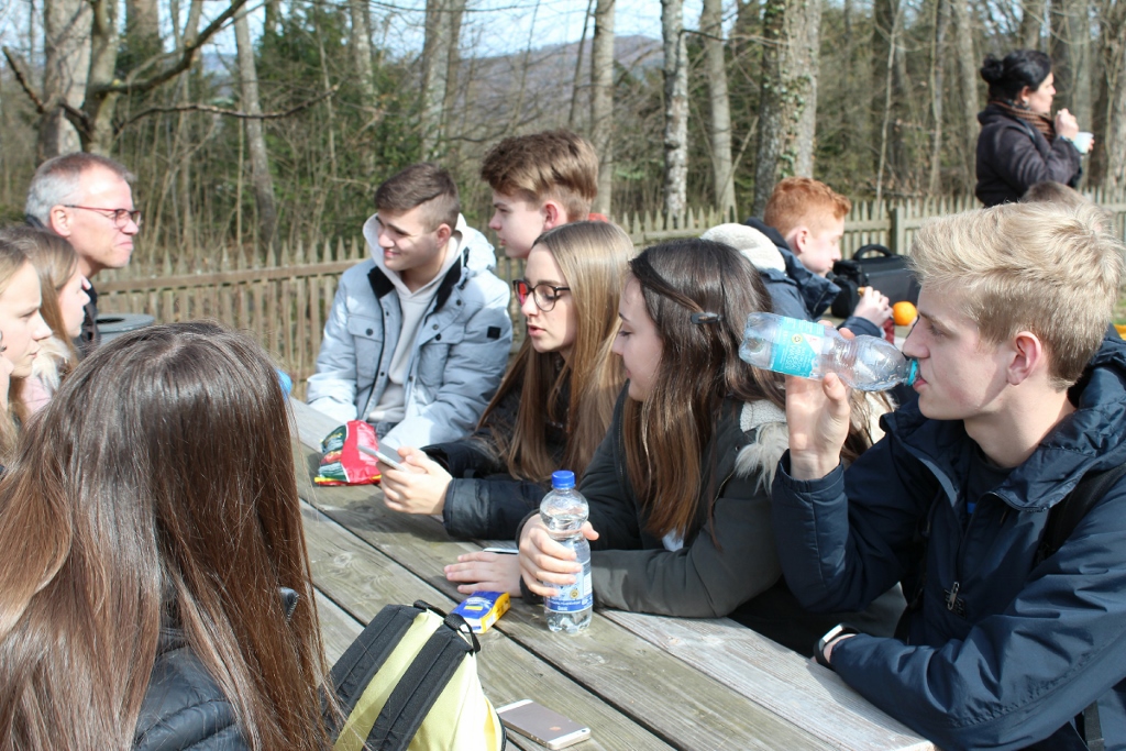 06 Austausch März 19